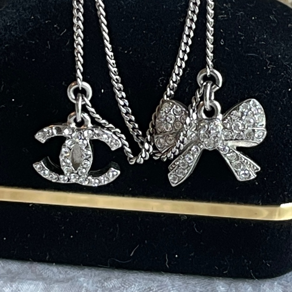 Authentic CHANEL Bracelet - Picture 10 of 17